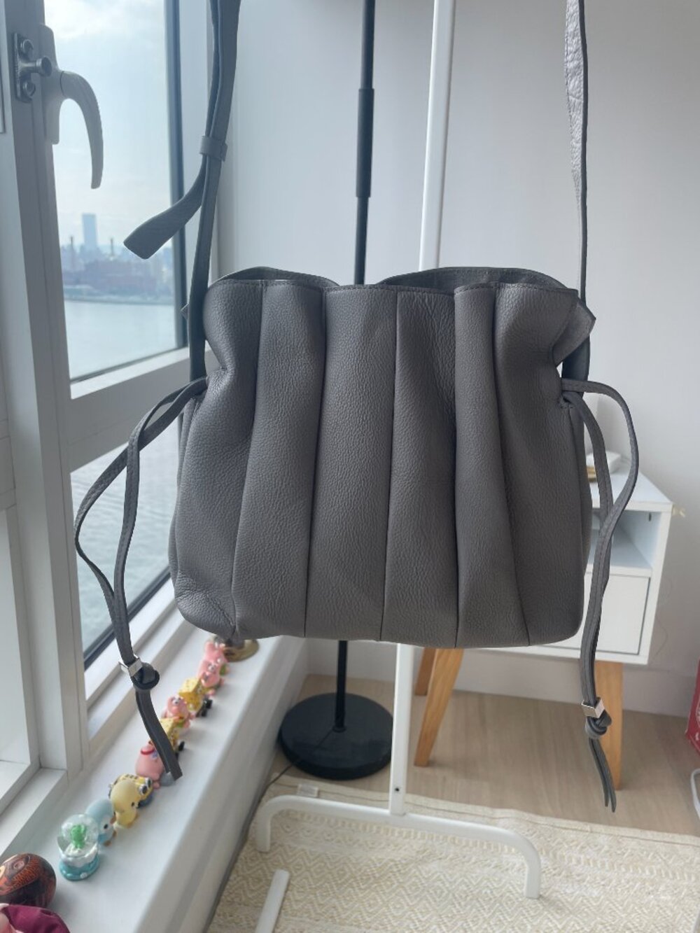 Vince Camuto Women's Dario Crossbody-Timeless Grey